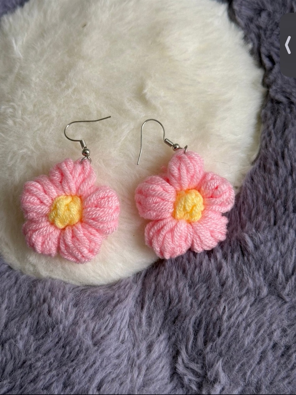 Cute pink knitted earrings brand new!